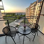 Apartment 5 Place For *