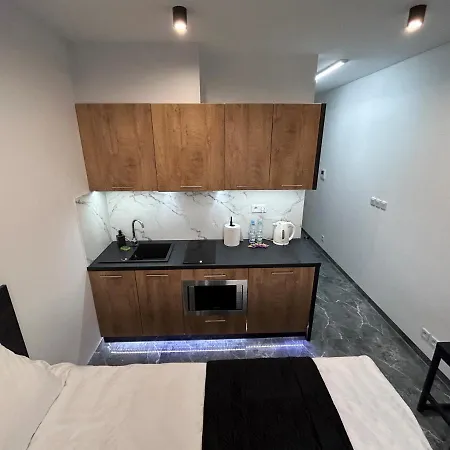 5 Place For * ורשה