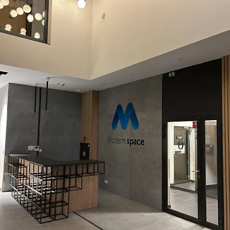 5 Place For * ורשה