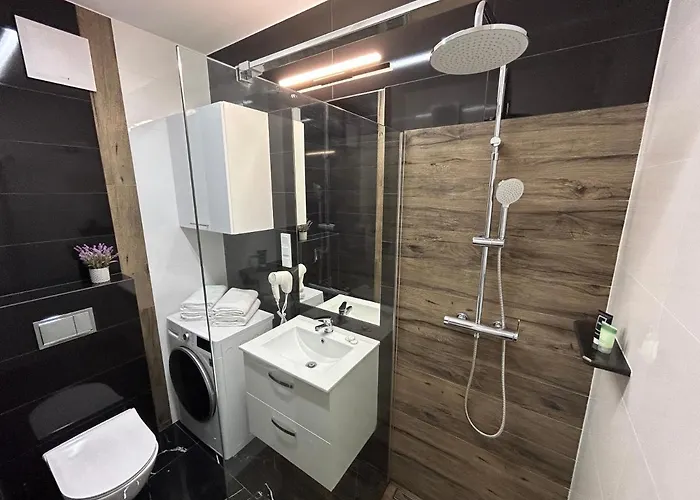 5 Place For Warszawa